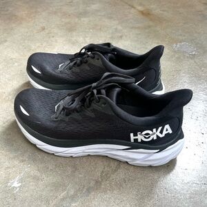 HOKA Clifton 8 Women’s Size 8.5B